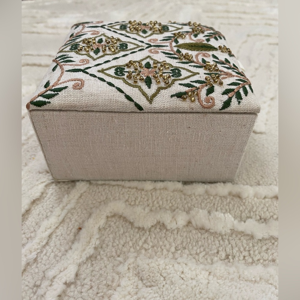 New Boho Embroidered Fabric Jewelry Box- Oatmeal
